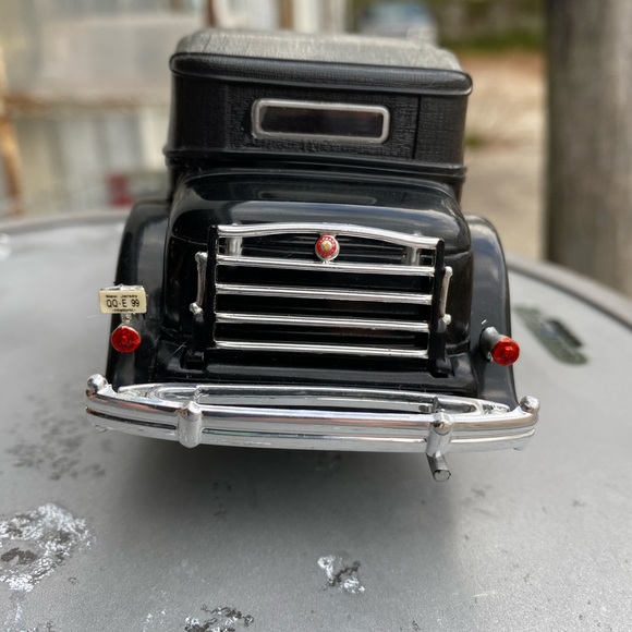 1934 Packard National Mint Museum Mint Collectable Model Car. - Picture 5 of 8